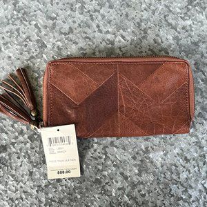 Lucky Brand brown leather wallet NWT